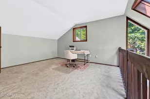800 Mustang Ct, Lords Valley, PA 18428 - Photo 26
