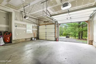 100 Teak Ln, Dingmans Ferry, PA 18328 - Photo 36