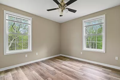 100 Teak Lane, Dingmans Ferry, PA 18328 - Photo 28