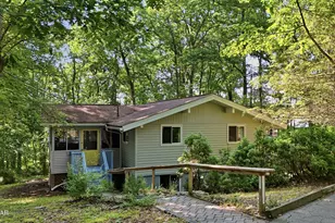 211 Waterview Dr, Lords Valley, PA 18428 - Photo 2