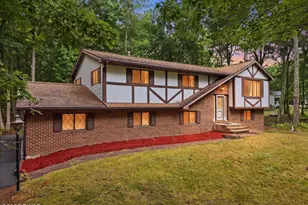 171 Seneca Dr, Milford, PA 18337 - Photo 2