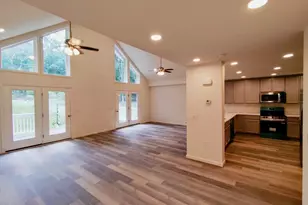 4409 Middleton Dr, Milford, PA 18337 - Photo 4