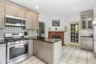 208 W Harford St, Milford, PA 18337 - Photo 30