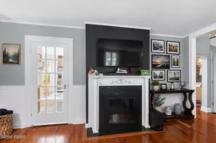 208 W Harford St, Milford, PA 18337 - Photo 24