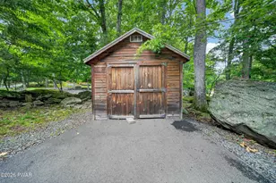 103 Ledge Dr, Lakeville, PA 18438 - Photo 44