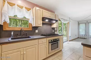 118 Robin Ln, Dingmans Ferry, PA 18328 - Photo 22