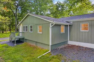 229 Lake Forest Dr, Dingmans Ferry, PA 18328 - Photo 34