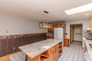 124 Claudine Ln, Dingmans Ferry, PA 18328 - Photo 6