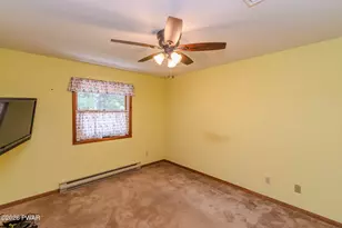 124 Claudine Ln, Dingmans Ferry, PA 18328 - Photo 18