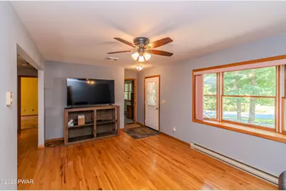 124 Claudine Lane, Dingmans Ferry, PA 18328 - Photo 10