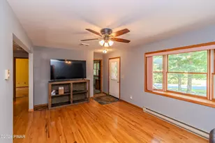 124 Claudine Ln, Dingmans Ferry, PA 18328 - Photo 10