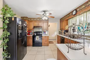 2127 Route 590, Hawley, PA 18428 - Photo 16