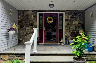 52 Milky Way, Hawley, PA 18428 - Photo 2
