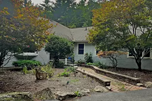 52 Milky Way, Hawley, PA 18428 - Photo 2