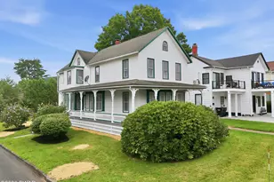 200 Delaware Dr, Matamoras, PA 18336 - Photo 2
