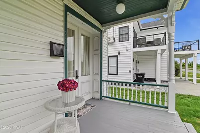 200 Delaware Drive, Matamoras, PA 18336 - Photo 8