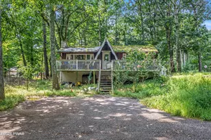 101 Daisy Ln, Dingmans Ferry, PA 18328 - Photo 1