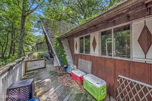 101 Daisy Ln, Dingmans Ferry, PA 18328 - Photo 6