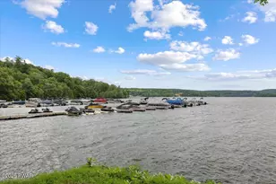 111 Green Cir, Paupack, PA 18451 - Photo 36