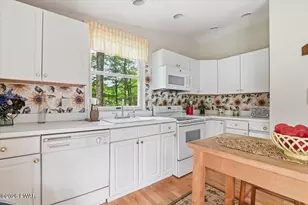 128 Cherry Point Cir, Canadensis, PA 18325 - Photo 28
