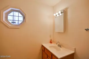 110 Stallion Dr, Lords Valley, PA 18428 - Photo 146
