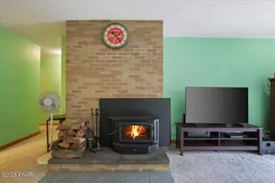 17 Silhouette Ln, Waymart, PA 18472 - Photo 8