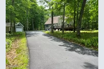 105 Doe Court, Hawley, PA 18428 - Photo 4