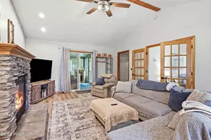 80 Lake Shore Dr, Waymart, PA 18472 - Photo 24
