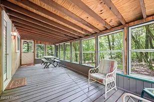 200 Purple Martin Dr, Bushkill, PA 18324 - Photo 38