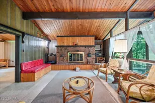200 Purple Martin Dr, Bushkill, PA 18324 - Photo 10