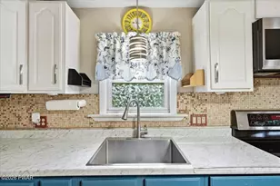 1355 Fernwood Rd, Lake Ariel, PA 18436 - Photo 8