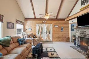 101 Ivywood Ln, Paupack, PA 18451 - Photo 14