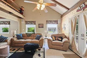 101 Ivywood Ln, Paupack, PA 18451 - Photo 10