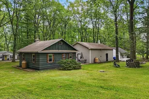 24 Holland Rd, Hawley, PA 18428 - Photo 6