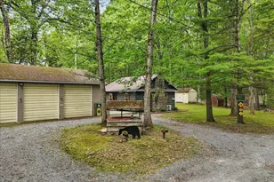 24 Holland Rd, Hawley, PA 18428 - Photo 16