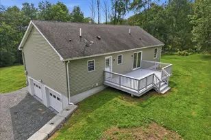 44 Long Meadow Dr, Honesdale, PA 18431 - Photo 18