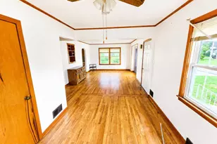 306 Avenue O, Matamoras, PA 18336 - Photo 6