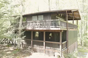 131 Basswood Dr, Lords Valley, PA 18428 - Photo 2