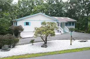 111 Cottonwood Dr, Lords Valley, PA 18428 - Photo 1