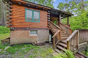 108 Uppercrest Rd, Greentown, PA 18426 - Photo 2