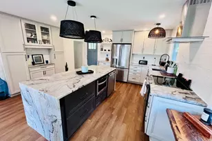 47 Summit Cir, Lakeville, PA 18438 - Photo 4