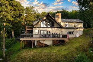 206 Paper Birch S, Tafton, PA 18464 - Photo 1