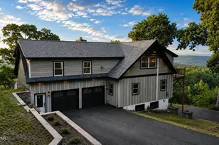 206 Paper Birch S, Tafton, PA 18464 - Photo 4
