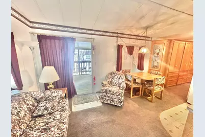 269 Village Drive E, Milford, PA 18337 - Photo 10