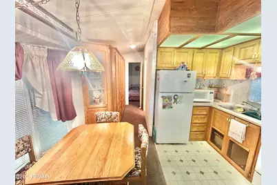 269 Village Drive E, Milford, PA 18337 - Photo 12