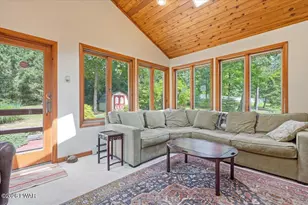 118 Pine Acres Ln, Milford, PA 18337 - Photo 10