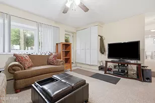 1256 Pocono Dr, Gouldsboro, PA 18424 - Photo 8