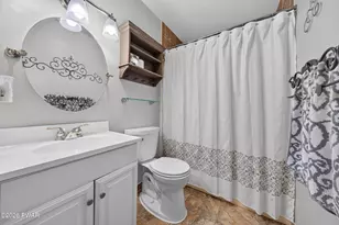 124 Blackberry Dr, Milford, PA 18337 - Photo 16