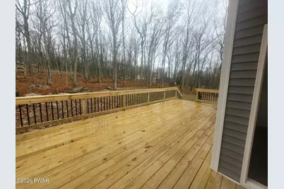 106 Fawn Lake Drive, Hawley, PA 18428 - Photo 12