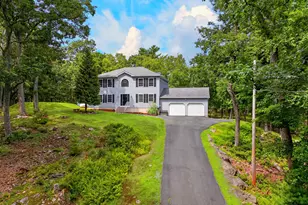 111 Whipple Way, Milford, PA 18337 - Photo 2